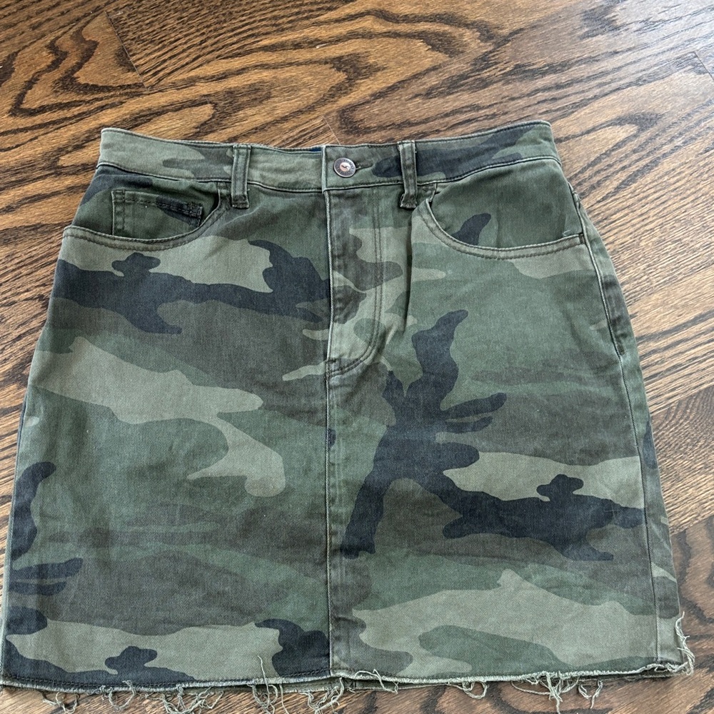Hollister Camouflage Pencil Skirt